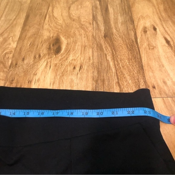 Torrid Deep Navy Blue Capri Pants Womens Size 5 Stretch Waist Pockets - Picture 4 of 9